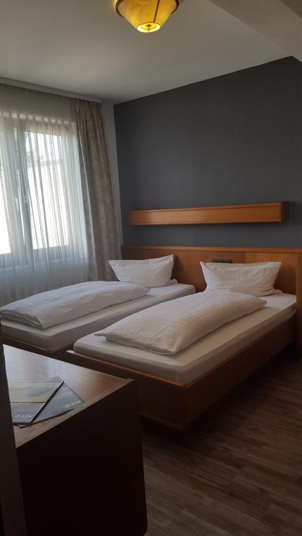 Hotel Alt Steinbach Steinbach im Taunus Kültér fotó