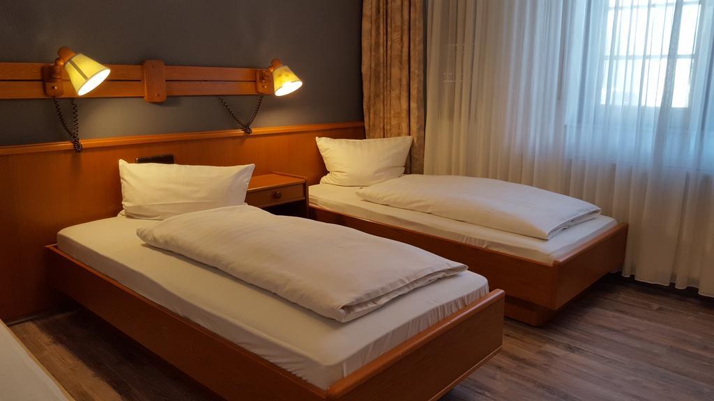 Hotel Alt Steinbach Steinbach im Taunus Kültér fotó